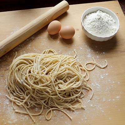 Élelmiszer- és borszünnapok az Agriturismo-ban főzőtanfolyamokkal