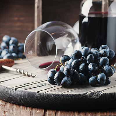 Nyaralás borkóstolóval Langhe-ben